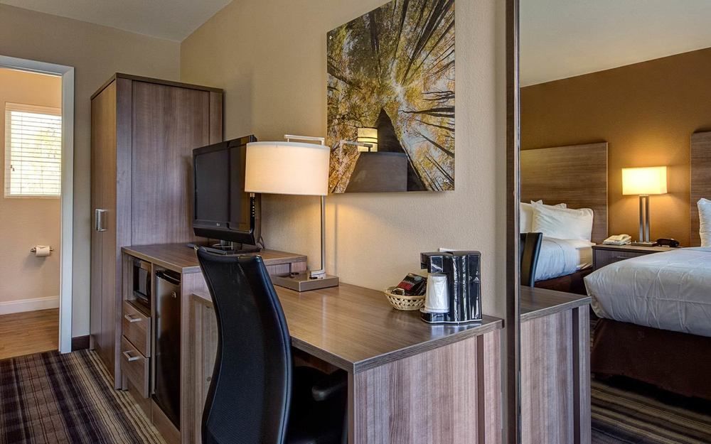 Boulder University Inn Екстер'єр фото