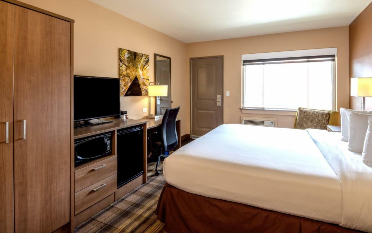 Boulder University Inn Екстер'єр фото
